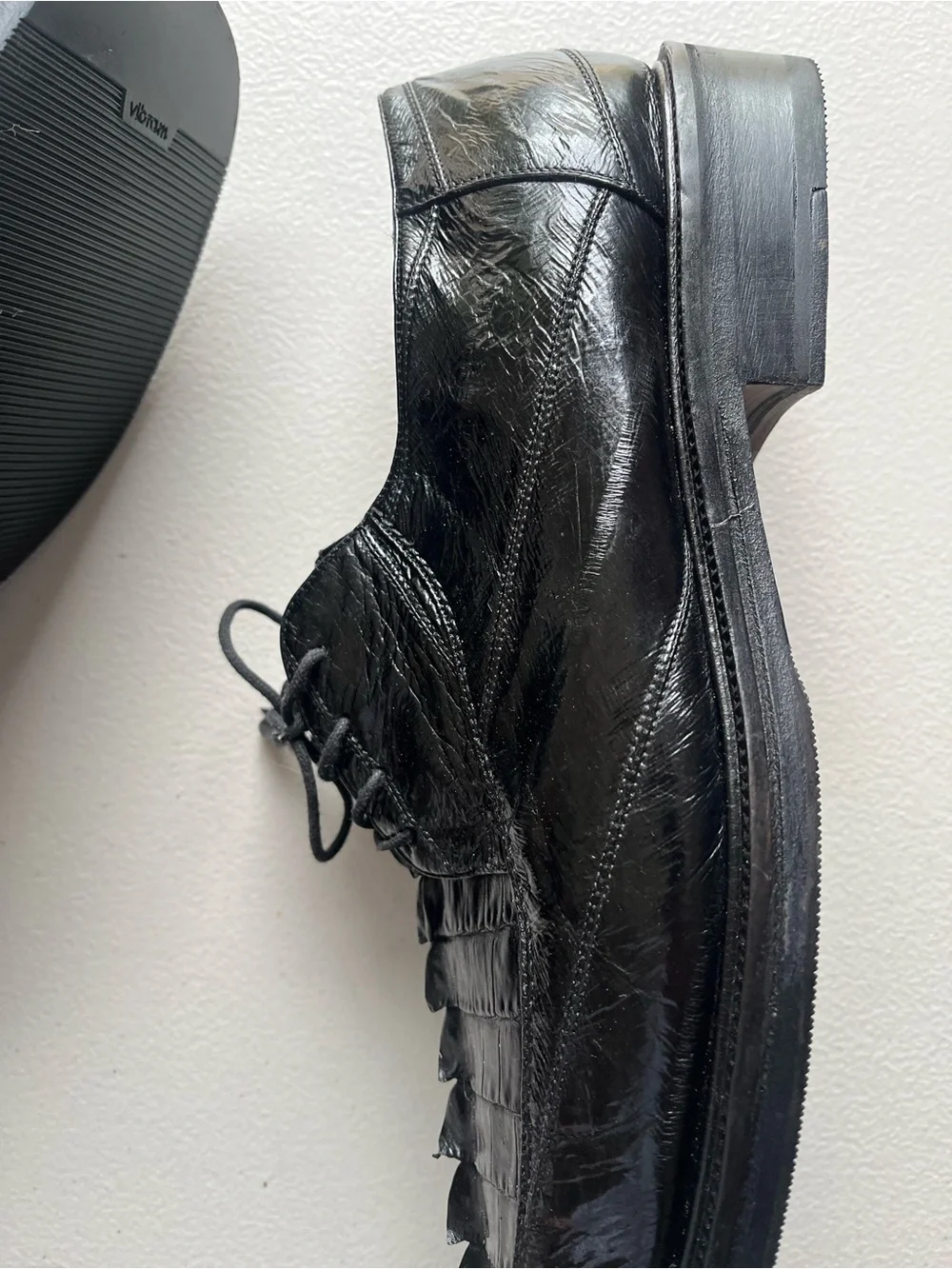 Romano croc embossed